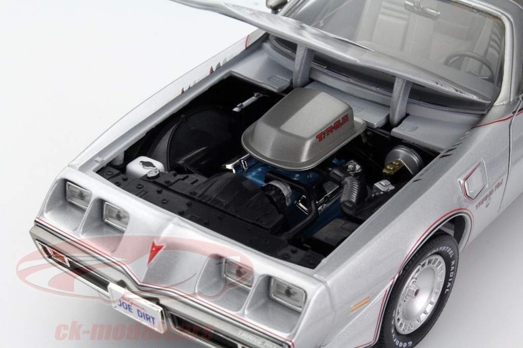 Pontiac Firebird T/A Movie Joe Dirt 2001 silver 1:18 Greenlight