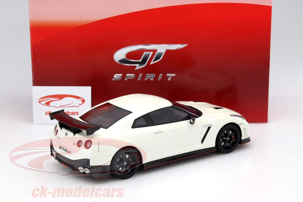 Nissan Skyline R35 Nismo blanco 1:18 GT-SPIRIT