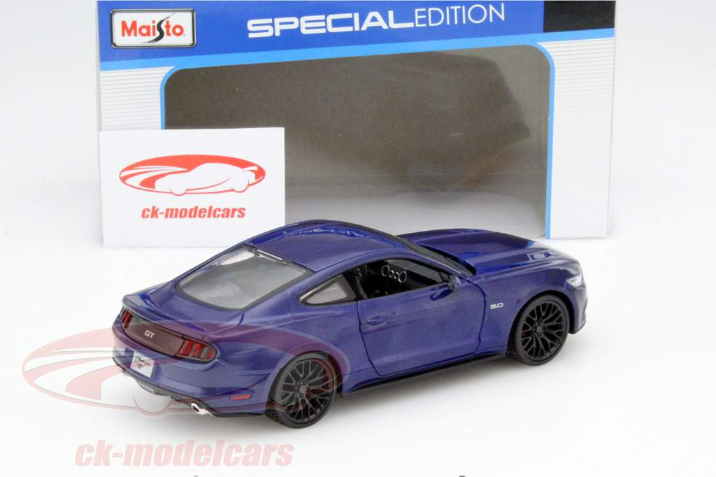 Ford Mustang 年 2015 ブルー 1:24 Maisto