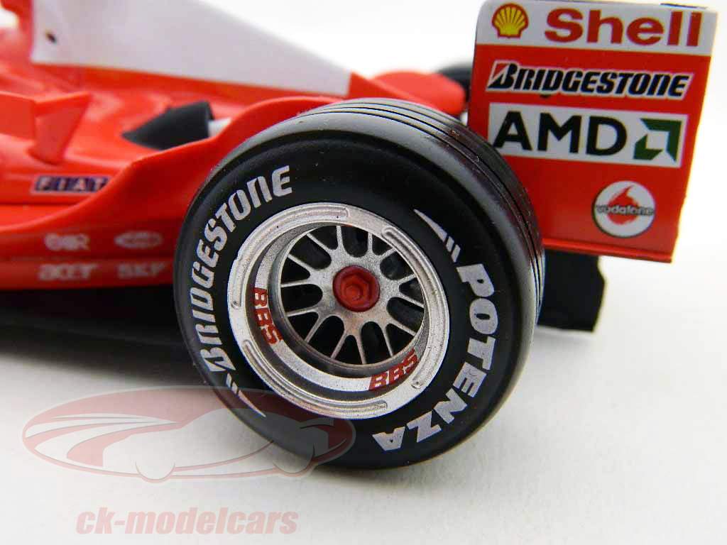 HotWheels 1:18 M. Schumacher Ferrari F2004 formula one 2004