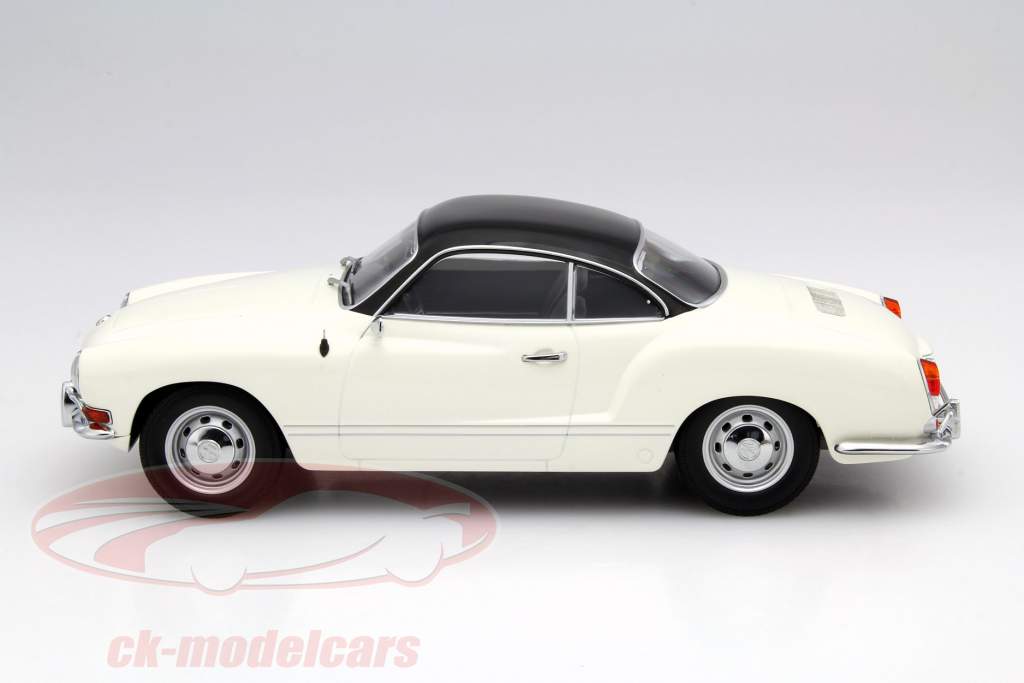 Volkswagen VW Karmann Ghia Year 1970 ivory white / black 1:18 Minichamps