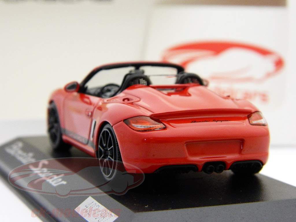 Porsche Boxster Spyder mit Hardtop rot 1:43 Minichamps