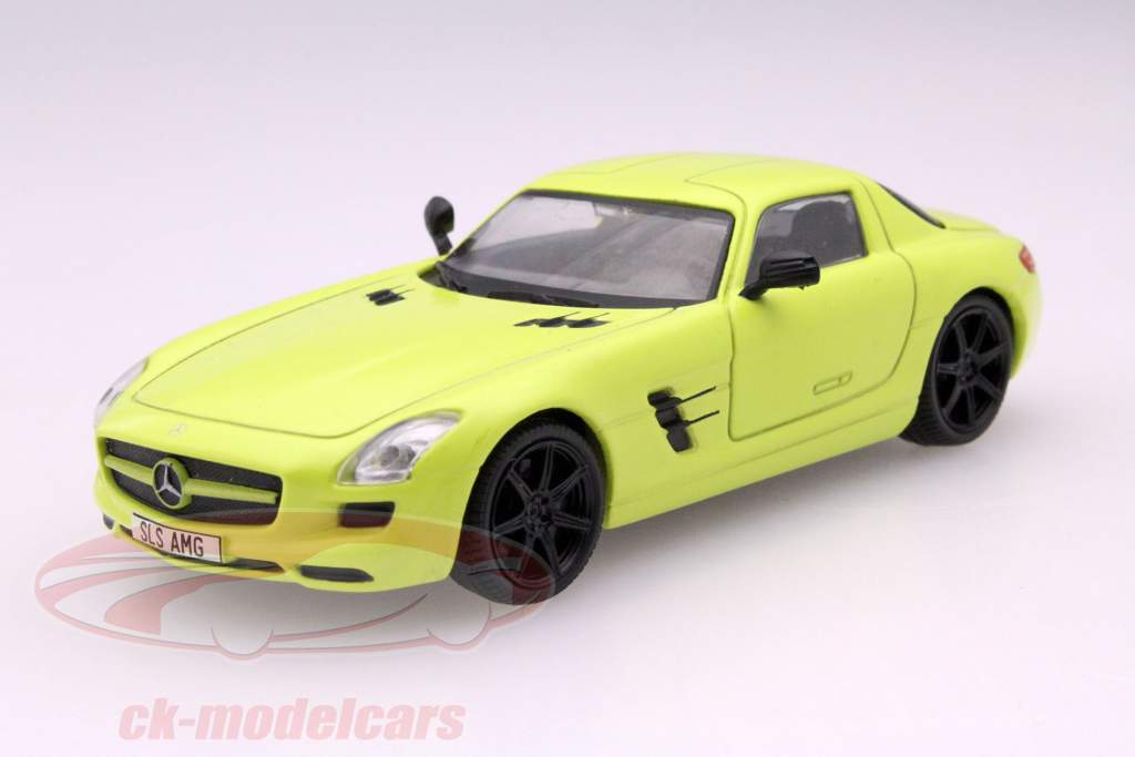 Mercedes-Benz SLS AMG amarillo 1:43 Solido