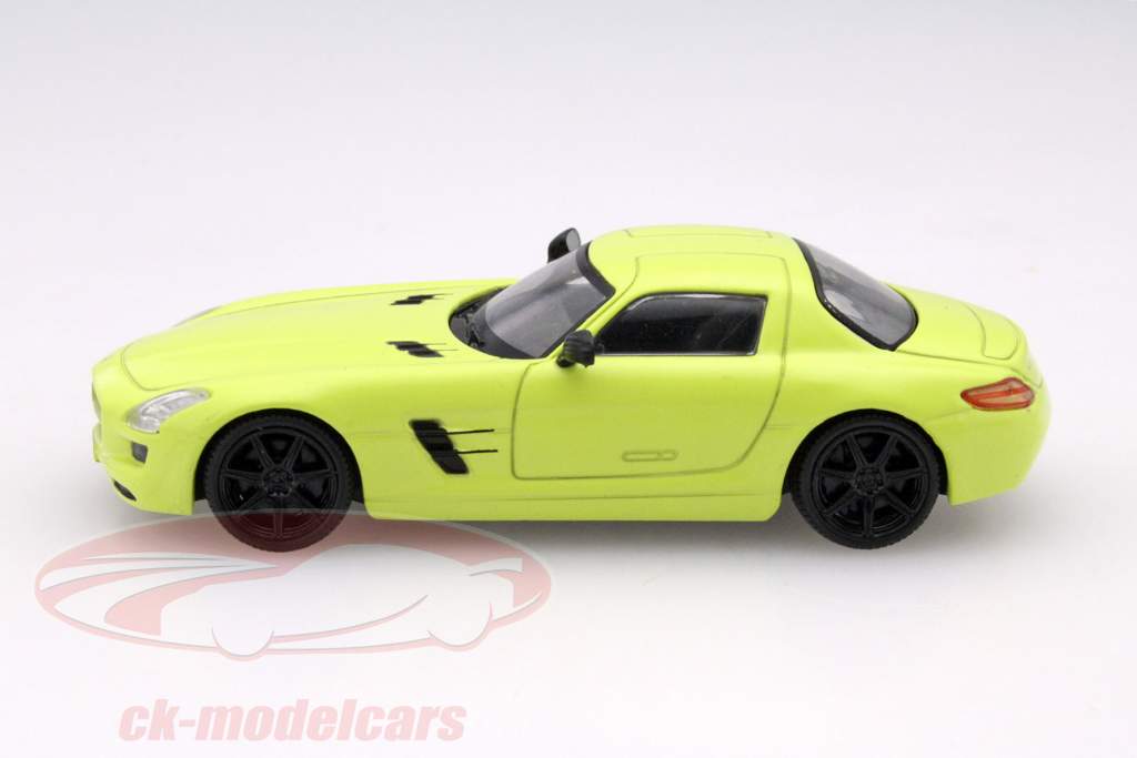 Mercedes-Benz SLS AMG yellow 1:43 Solido