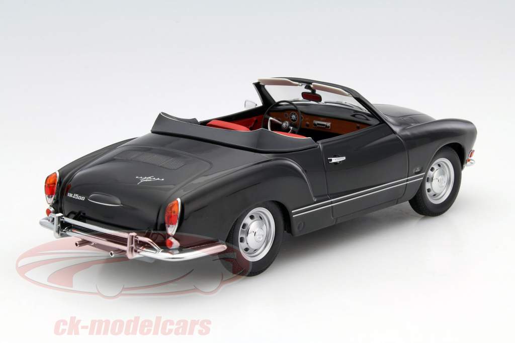 Volkswagen VW Karmann Ghia Year 1970 black 1:18 Minichamps