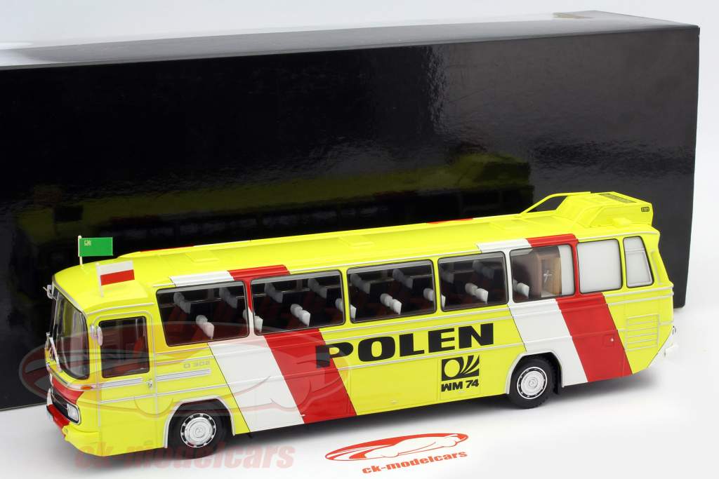 Mercedes-Benz O 302 team bus team Poland Soccer WM 1974 1:43 Minichamps