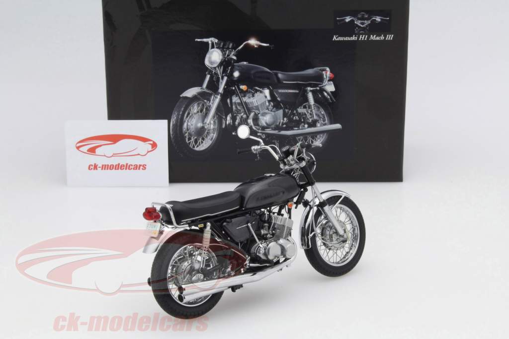 オートバイ・バイク 1/12 MINICHAMPS Kawasaki H1 Mach III Minichamps 1:12 Kawasaki H1 Mach III US Version Year 1969