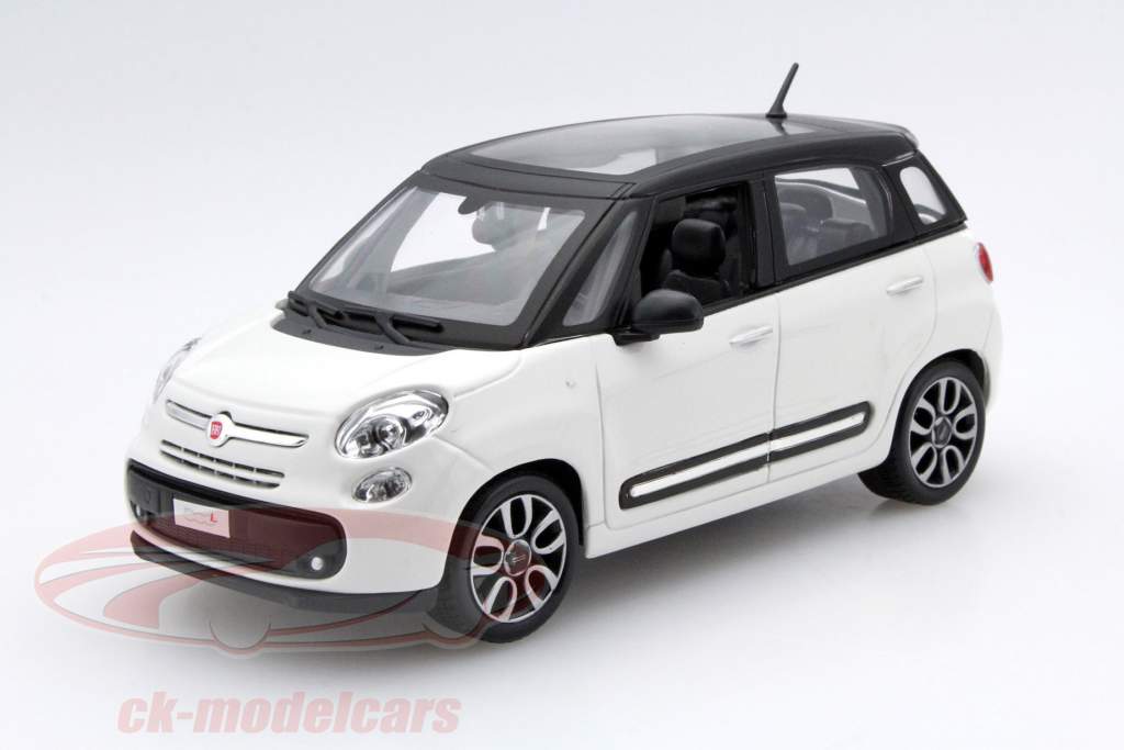 Fiat 500L blanc / noir 1:24 Bburago