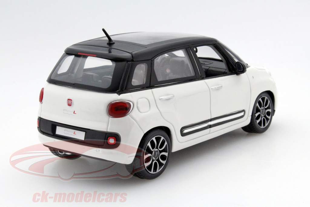 Fiat 500L blanc / noir 1:24 Bburago