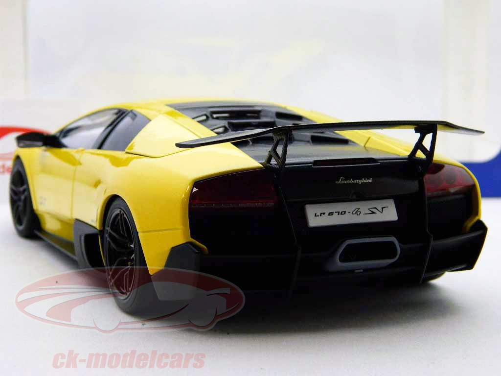 ムルシエラゴ　メタリックイエロー　1/12　Autoart AUTOart 1:12 一時12ランボルギーニムルシエラゴイエロー