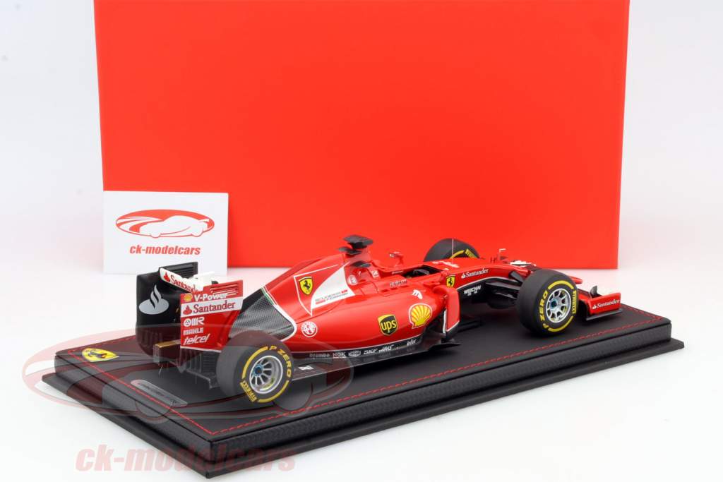Sebastian Vettel Ferrari SF15-T #5 ganador Singapur GP fórmula 1 2015 con escaparate 1:18 BBR