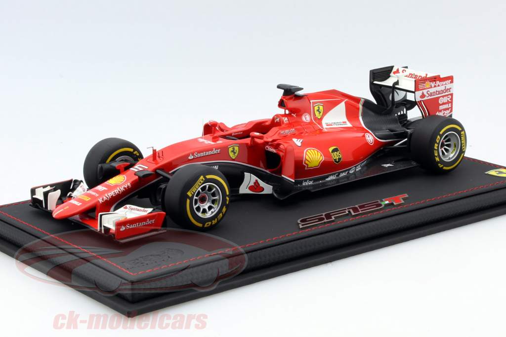 Sebastian Vettel Ferrari SF15-T #5 ganador Singapur GP fórmula 1 2015 con escaparate 1:18 BBR