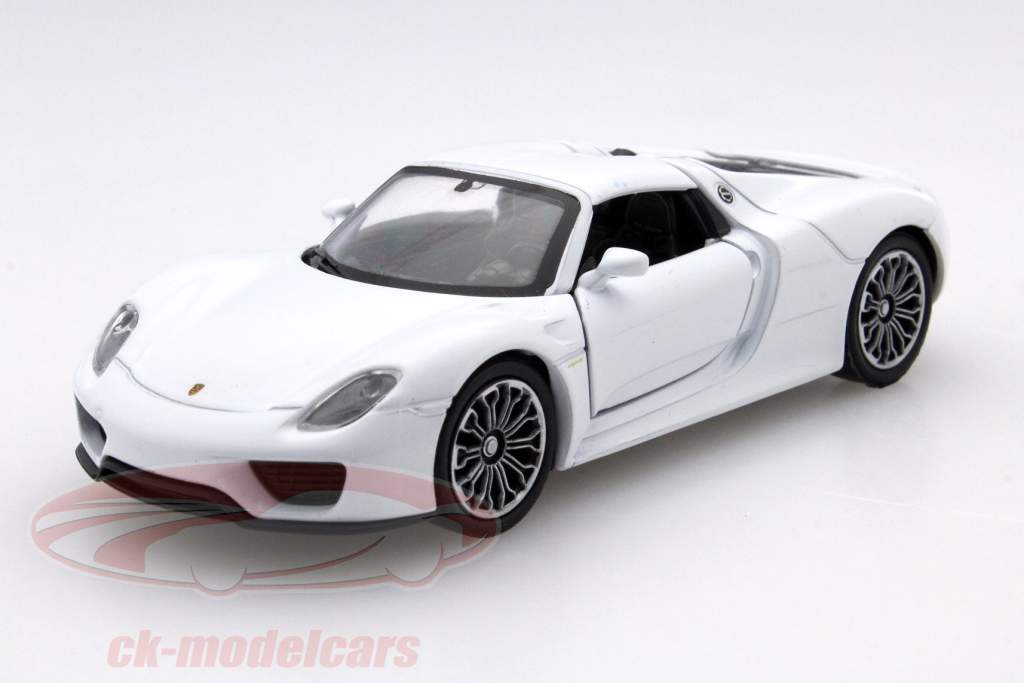 Porsche 918 Spyder Pullback white 1:32 Welly