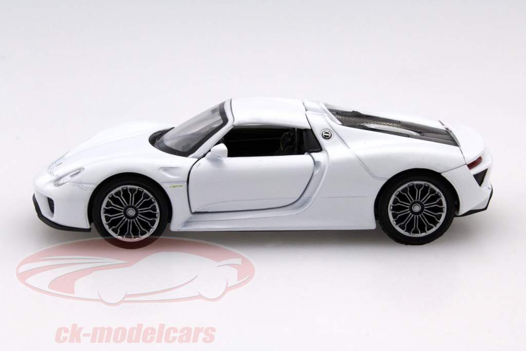 Porsche 918 Spyder Pullback white 1:32 Welly