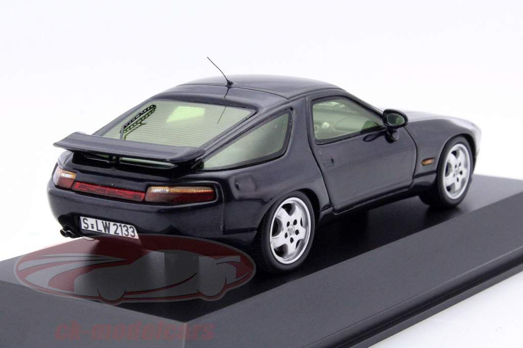 Porsche 928 GTS темно-синий 1:43 Spark