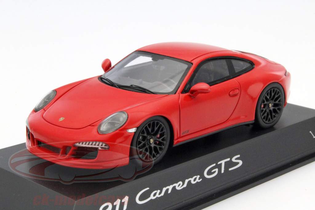 Porsche 911 (991) Carrera GTS rosso 1:43 Spark