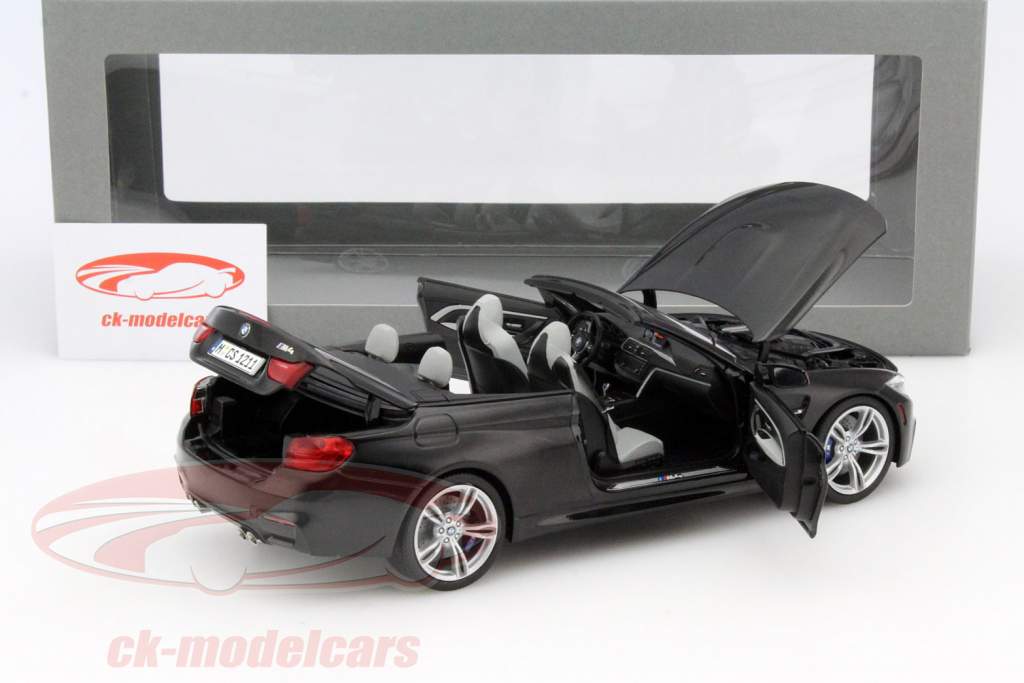 BMW M4 Convertible (F83) år 2014 safir sort 1:18 ParagonModels