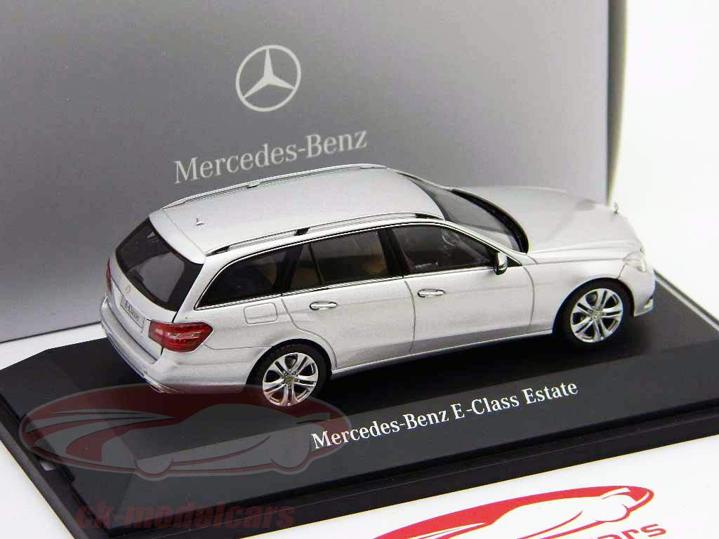 Mercedes-Benz Classe E break argent iridium 1:43 Schuco