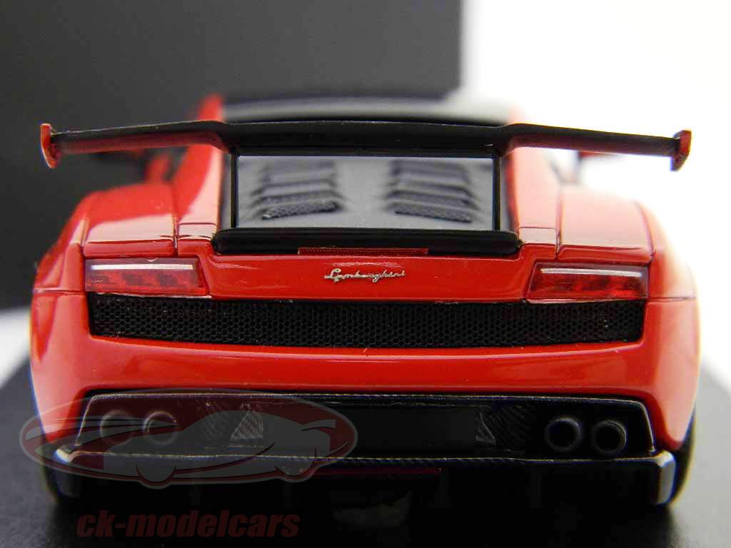 ランボルギーニガヤルドLP570-4スーパートロフェオストラダーレロッソ火星午前1時43分LookSmart社