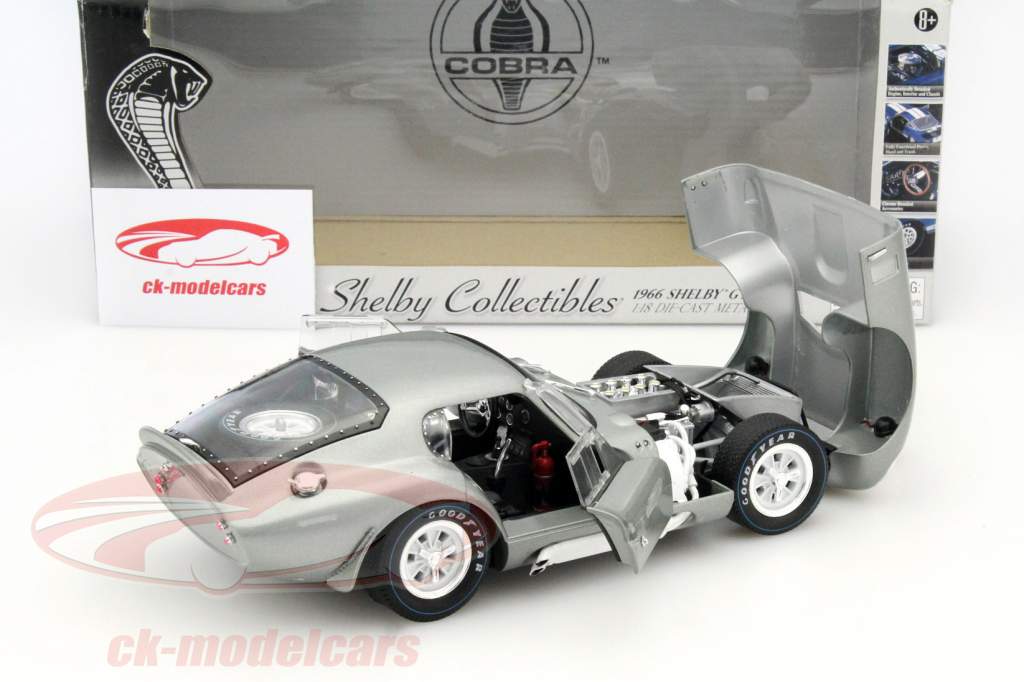 1/18 シェルビー SHELBY COBRA DAYTONA COUPE 1965 Shelby Cobra Daytona Coupe #12 Blue Metallic with White