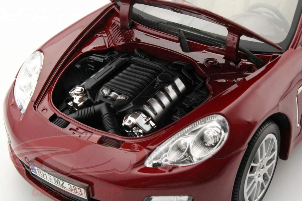 保时捷 Panamera 4S 2013年 红棕色 1:18 MZ Model