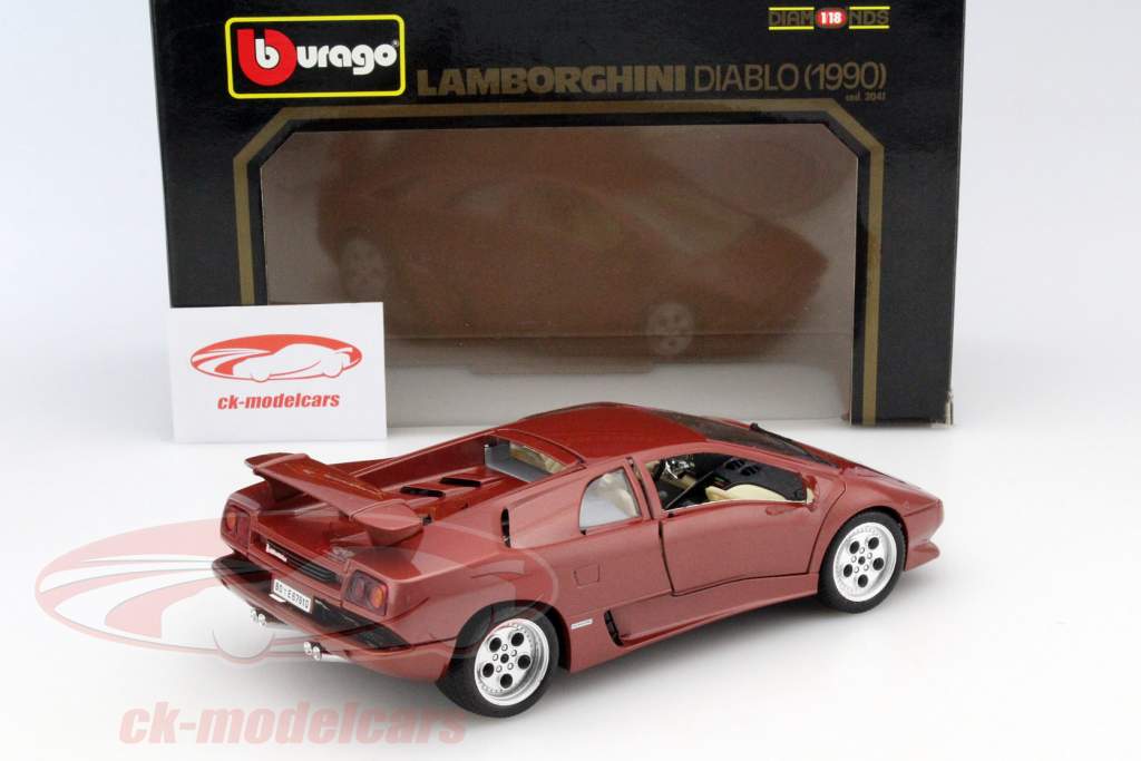 Lamborghini Diablo år 1990 maroon 1:18 Bburago