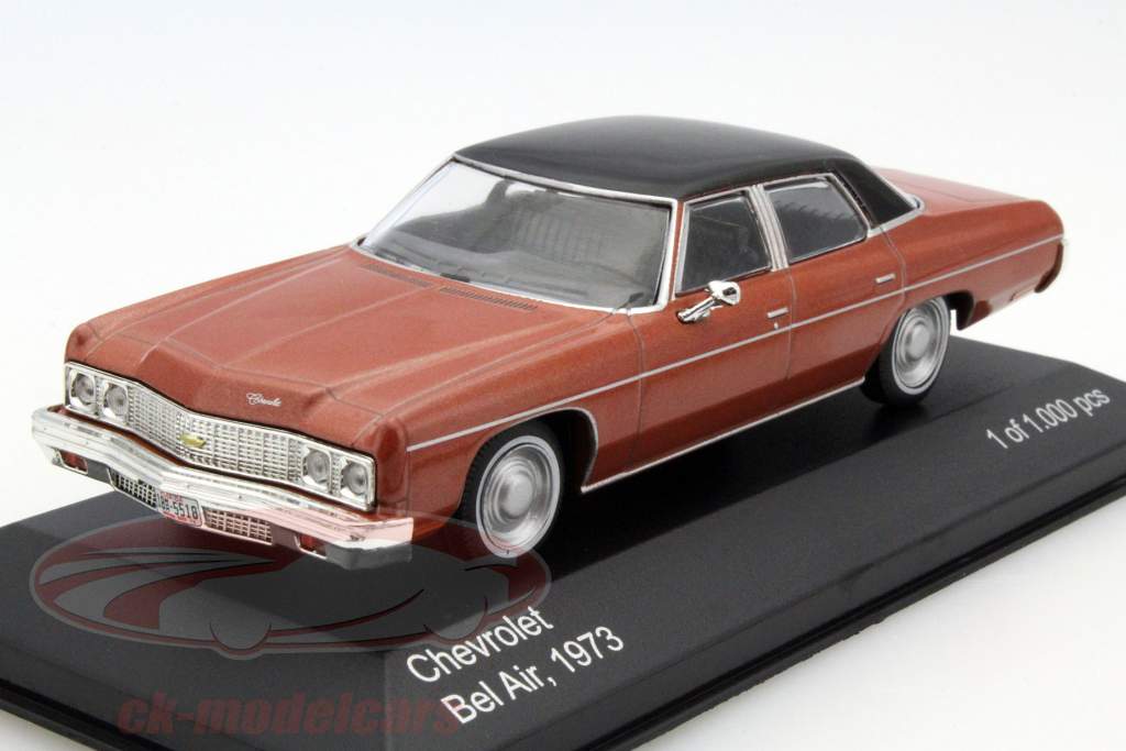 Chevrolet Bel Air año 1973 cobre / negro 1:43 WhiteBox