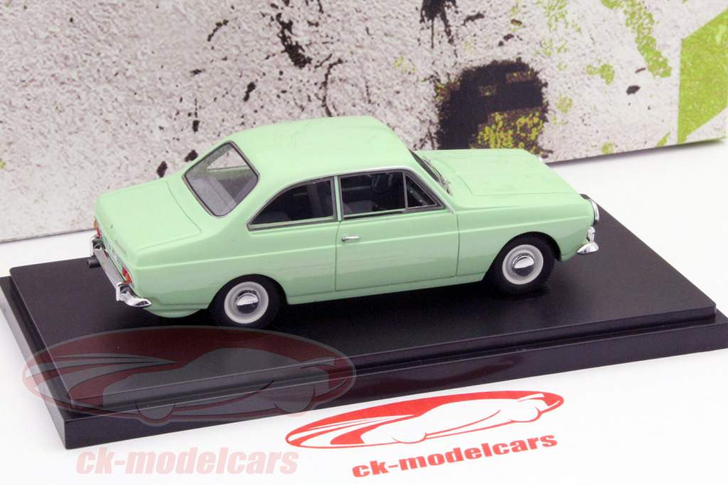 Anadol A1 año 1966 brillante verde 1:43 AutoCult