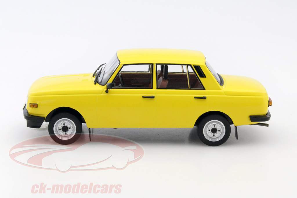 Wartburg 353 желтый 1:18 ModelCar Group