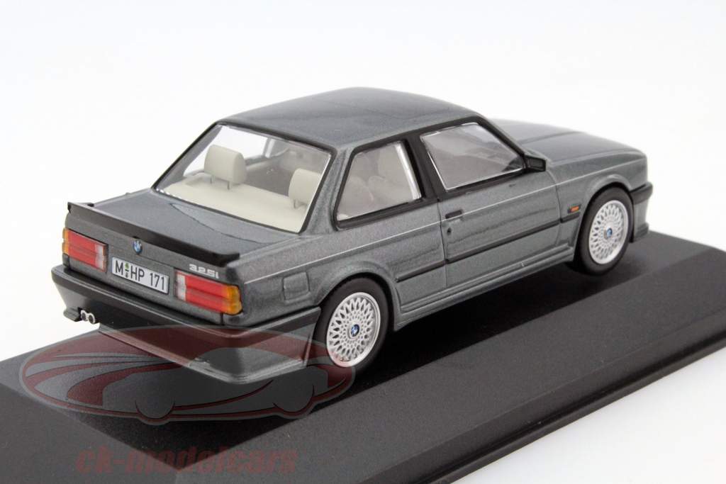 BMW 325i Coupe (E30) Sport M-Technic I dolfijn grijs DE 1:43 Corgi