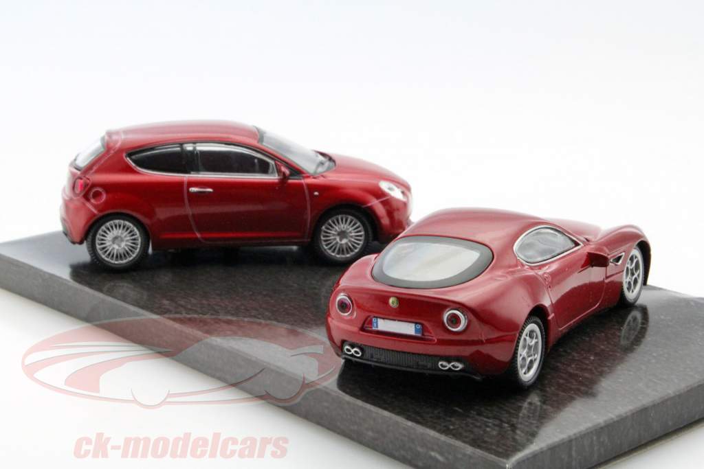 Mondo Motors 1:43 2-Car set Alfa Romeo 8C Competizione and