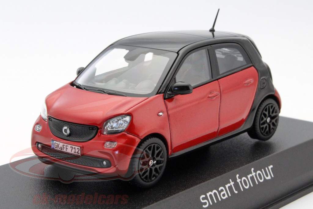 Smart forfour 年 2015 ブラック / 赤 1:43 Norev