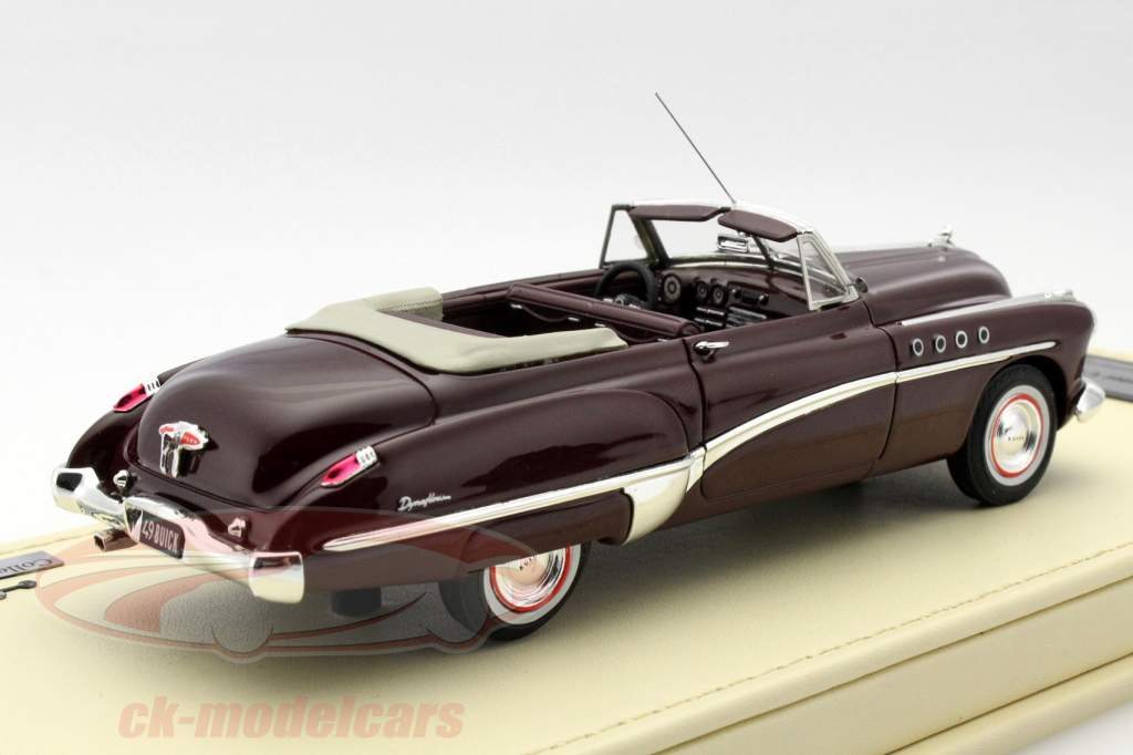Buick Roadmaster Convertible jaar 1949 purper 1:43 TrueScale