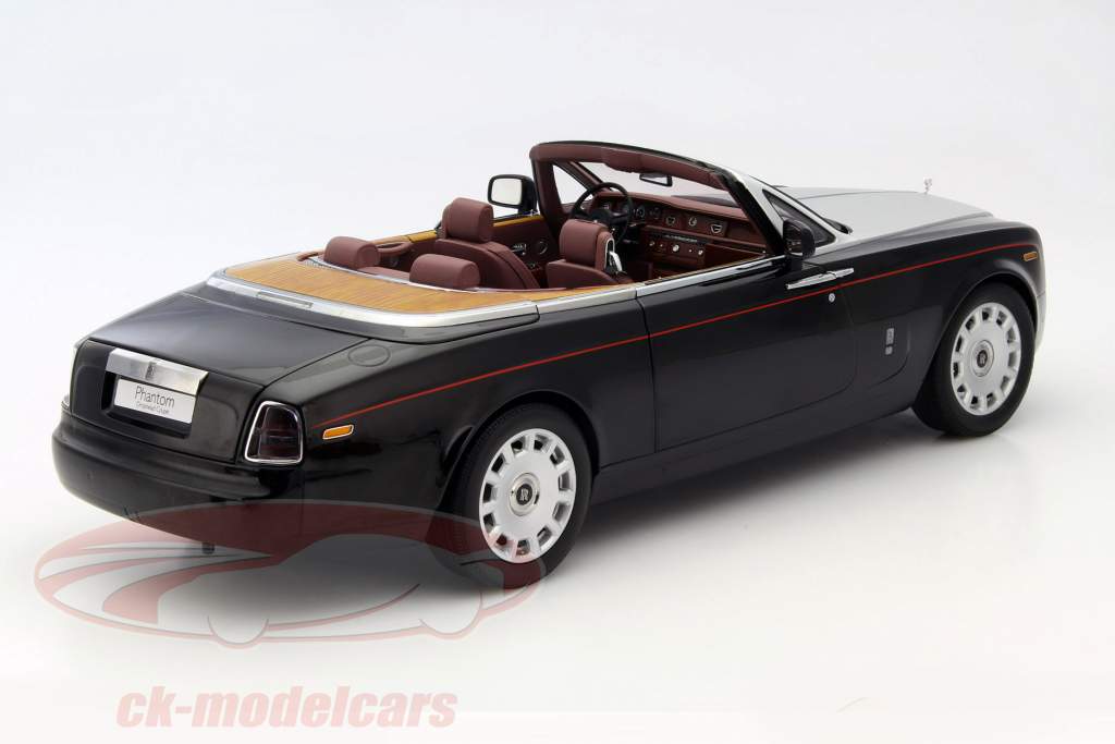 Rolls Royce Phantom Drophead Coupe år 2012 sort / sølv / rød 1:12 Kyosho