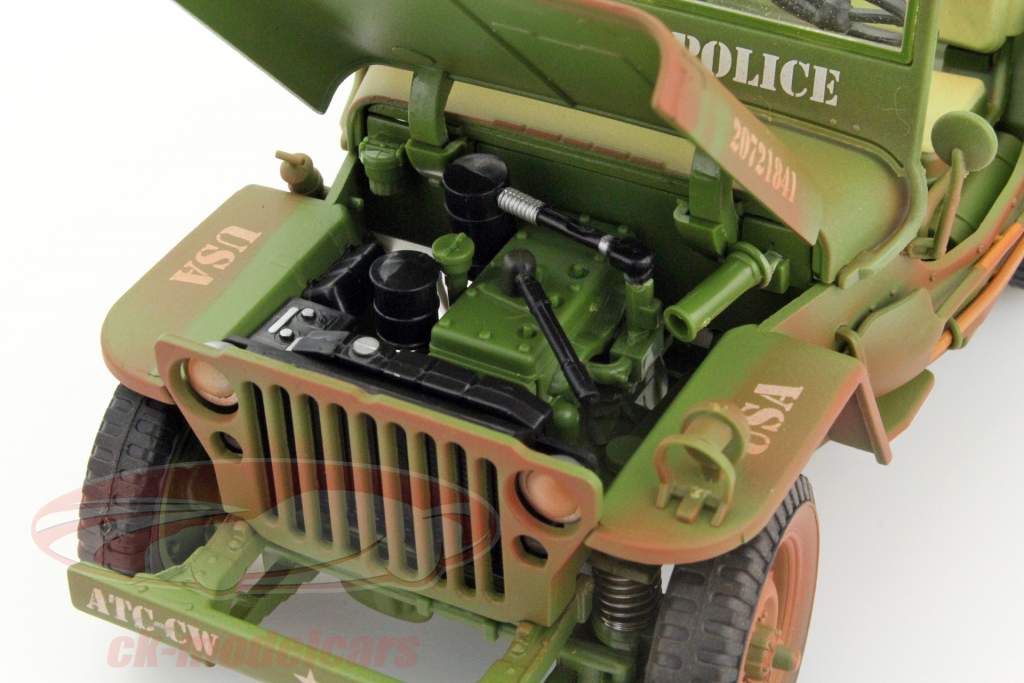 Jeep Willy's military police Dirty Version Year 1941 green 1:18 Triple9