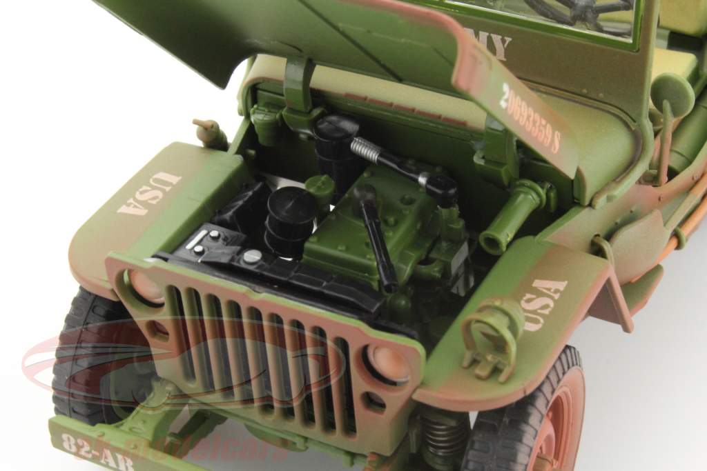 Jeep Willy's US Army Dirty Version jaar 1942 groen 1:18 Triple9