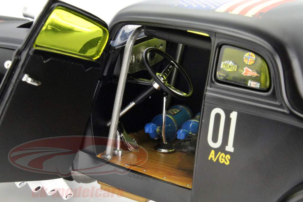 Porkchop Willy's Gasser Jailbreak jaar 1933 zwart 1:18 GMP