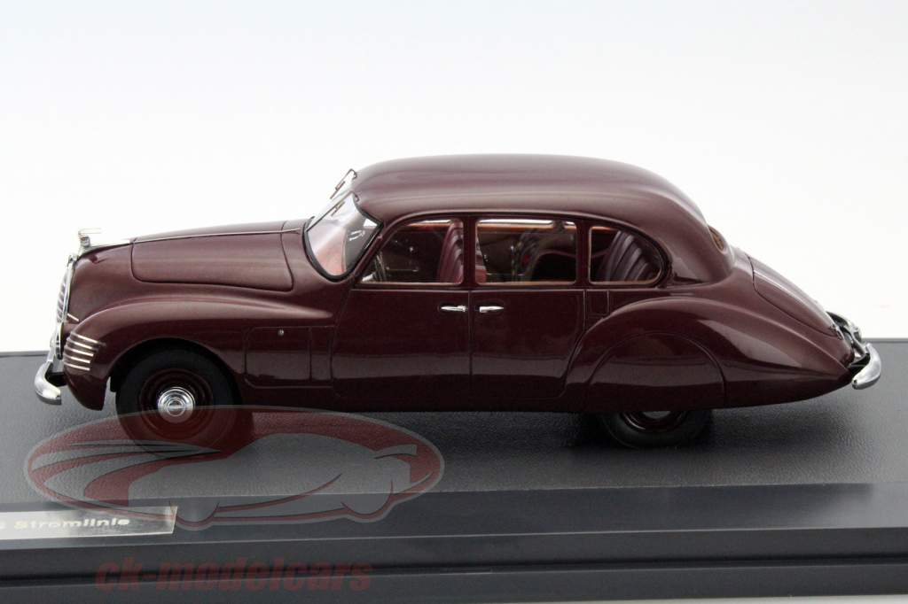 Horch 930S Stromlinie год 1948 фиолетовый 1:43 Matrix