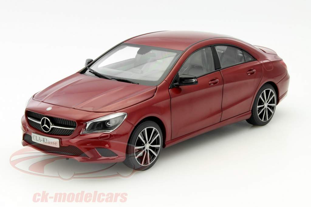 梅赛德斯 - 奔驰CLA级巴塔哥尼亚红色金属1:18 NOREV
