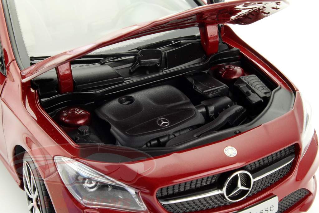 梅赛德斯 - 奔驰CLA级巴塔哥尼亚红色金属1:18 NOREV