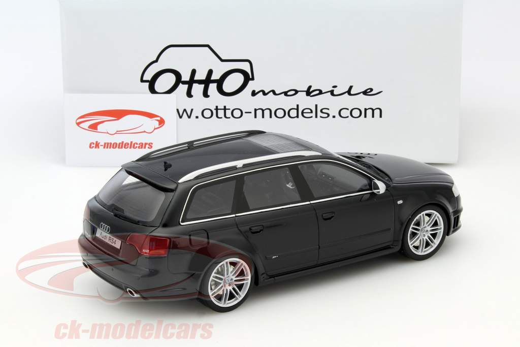 Audi RS4 B7 Avant år 2006 sort 1:18 OttOmobile