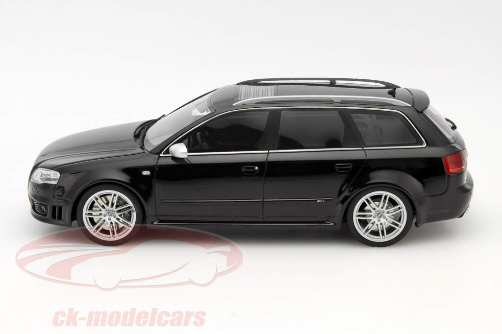 Audi RS4 B7 Avant 年 2006 黑 1:18 OttOmobile