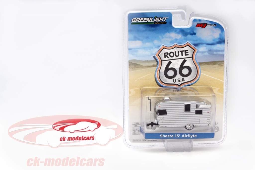 Shasta Air Flyte Trailer argento 1:64 Greenlight