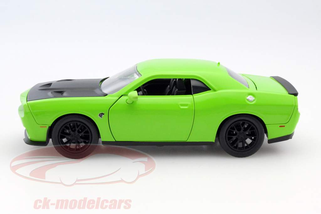 Dodge Challenger SRT Hellcat год 2015 зеленый / черный 1:24 Jada Toys