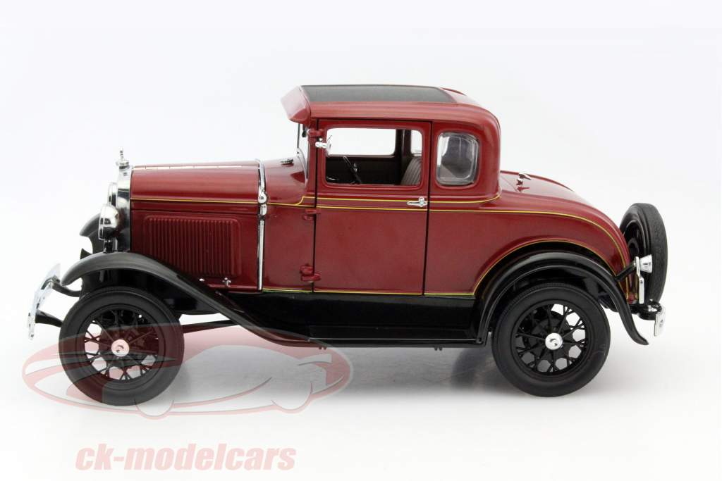 Ford Model A Coupe år 1931 rød 1:18 SunStar