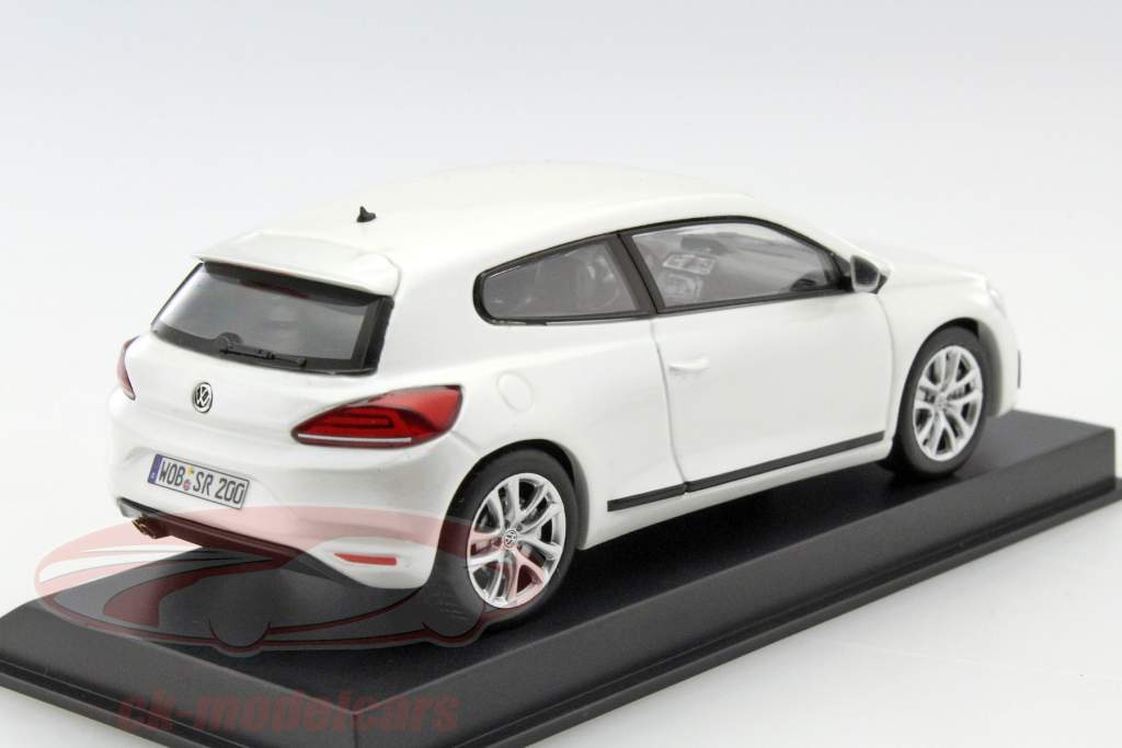Volkswagen VW Scirocco GP année 2014 blanc 1:43 Spark
