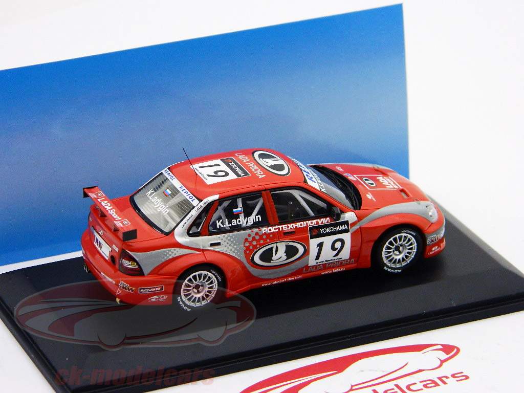 К. Ладыгин № 19 Лада Приора WTCC 2009 г. 1:43 Свеча DIP
