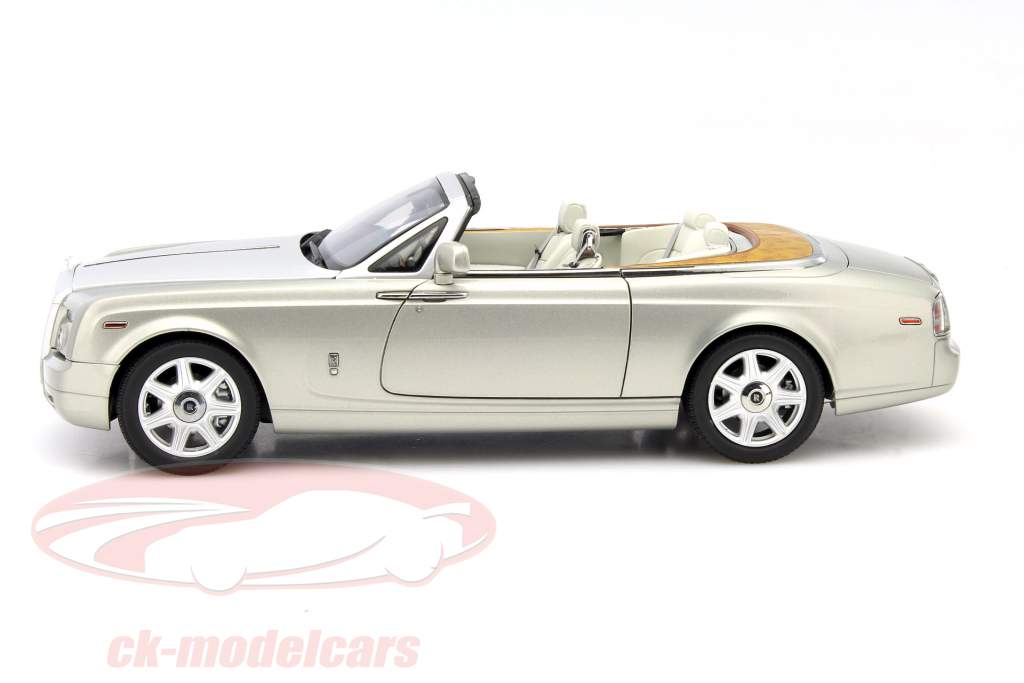 Rolls Royce Phantom Drophead Coupe 铂金 1:18 Kyosho