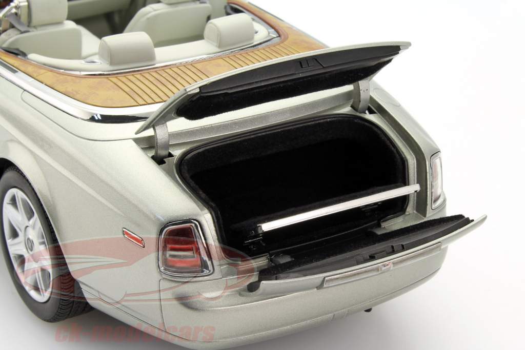 Rolls Royce Phantom Drophead Coupe platino 1:18 Kyosho