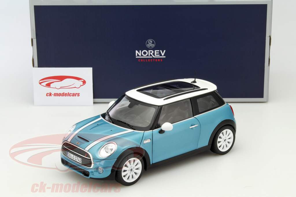 Mini Cooper S год 2015 светло-голубой 1:18 Norev